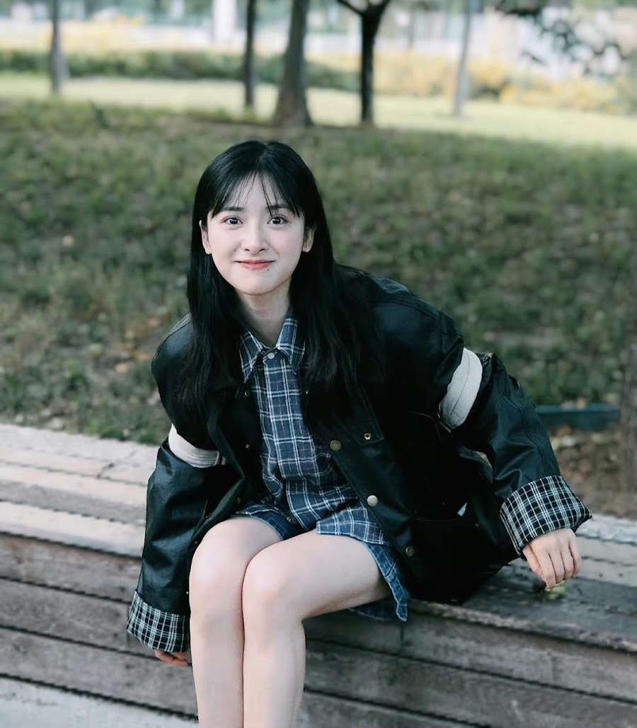 Shen Yue Gives Us a True Local’s Tour of Her Hometown in Vlog With Sightseeing Spots in Hunan