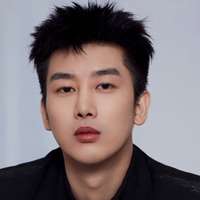 Zhou Yixuan
