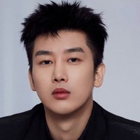 Zhou Yixuan
