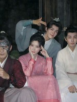 Cheng Yi and Zeng Shunxi on the Importance of ‘Baorong’ in Love: Explainer