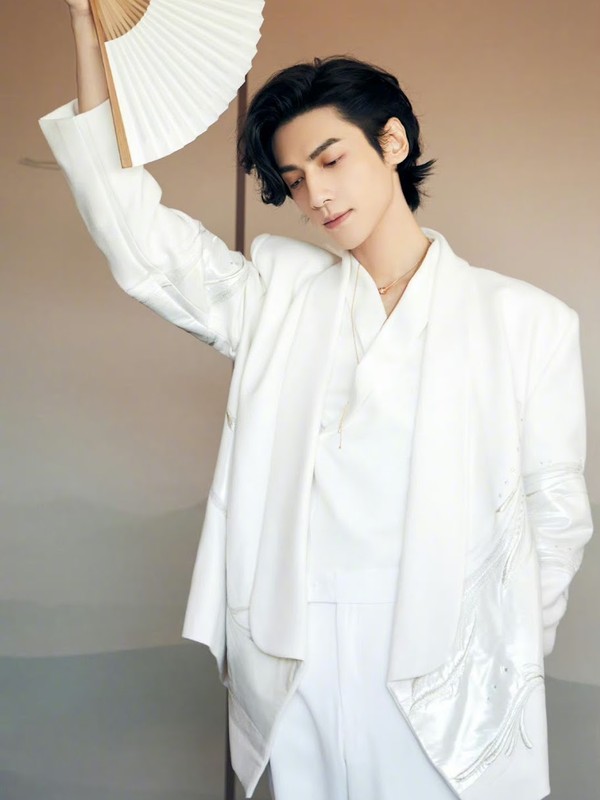Luo Yunxi Drops Hints About His New Drama at Douyin Night and It Sounds Like Rumored Ancient Costume Drama ‘Shui Long Yin’
